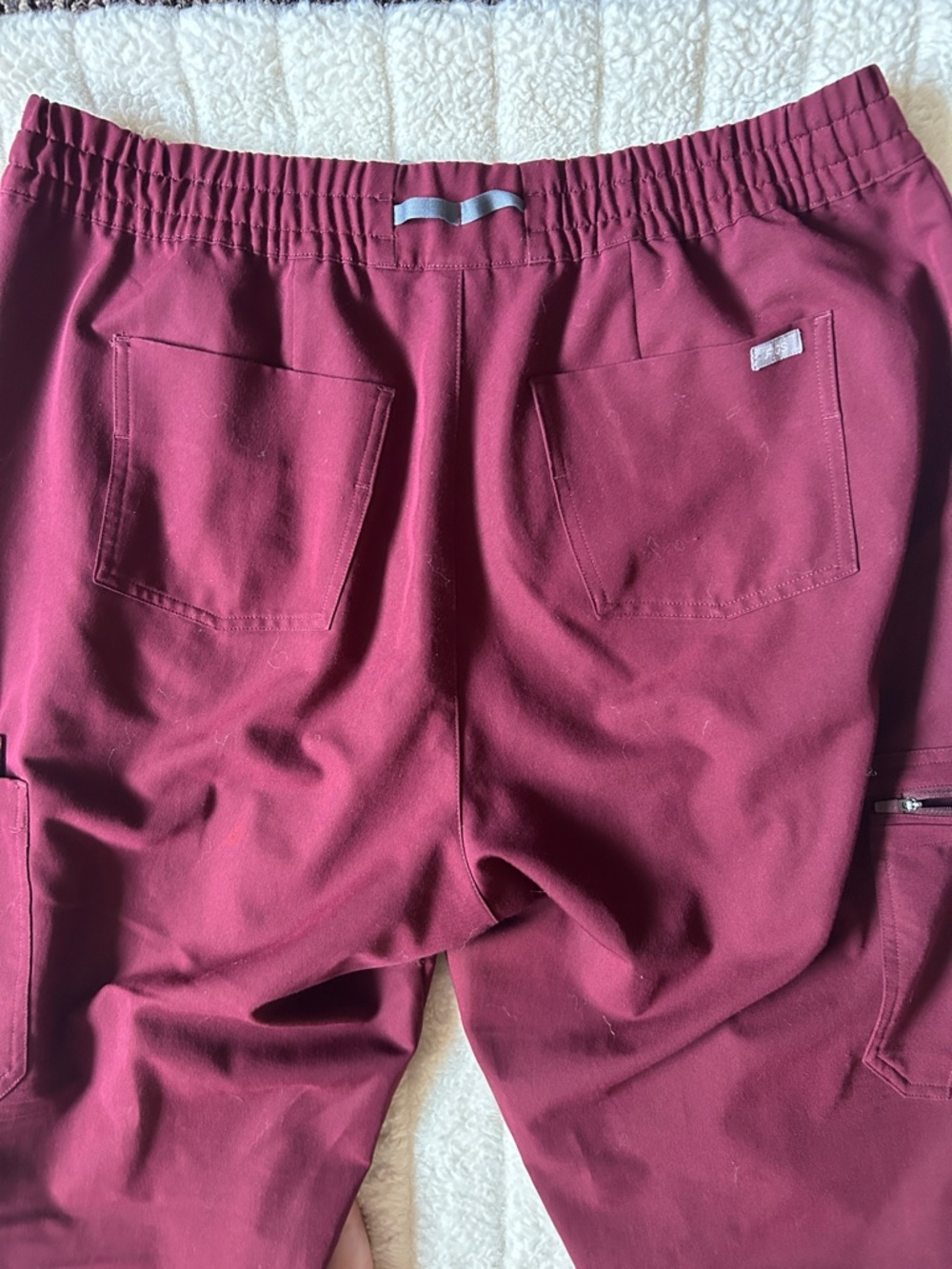 FIGS Women's Burgundy Drawstring Joggers - Picture 6 of 7